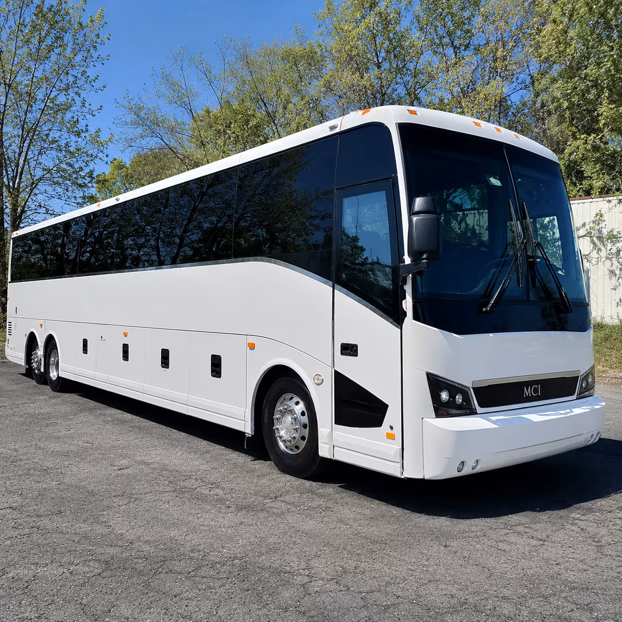 charter buses to simmons bank arena in north little rock for the big shows
